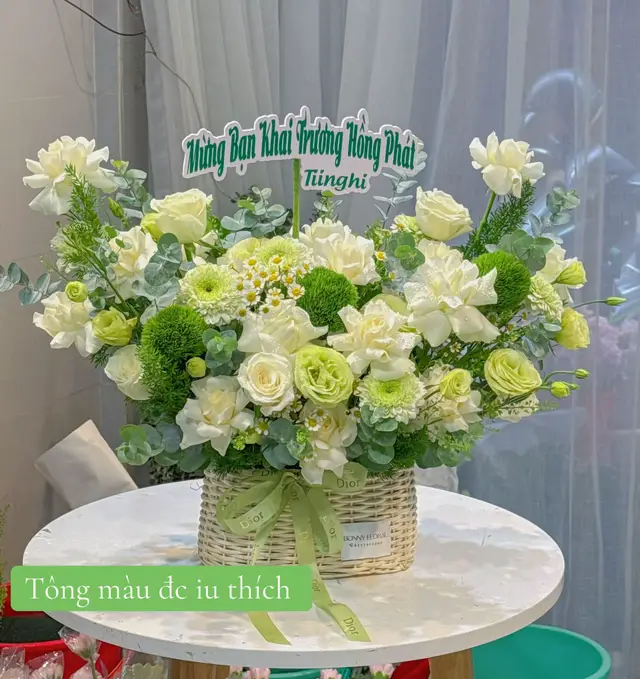 #hoatuoisaigon #hoatangkhaitruong #hoachucmung #hoaxinh #shophoaquan3 