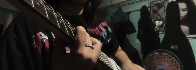 Solo guitar cover  Chốn sa mạc_Minh Tốc & Lam #guitarsolo #guitarcover #chonsamac #minhtocvalam 
