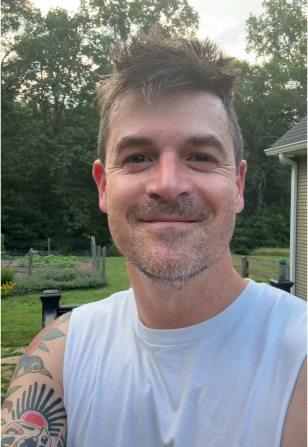 The key to opening up a trapped mind is to get outside and let nature do its thing. Build reasons into your life to get outside — like gardens, games, fishing, or grilling. Nature is smarter than all of us — and she always wins. Get out there. Love y’all, Delony #drjohndelony #Outdoors #outside #getoutside #garden #gardening #family #MentalHealth #emotionalhealth 