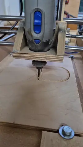 CNC Milling Machine | 🔤 My self-built mini CNC milling machine with a @Dremel 🪓 #Milling #CNC #bastelphipsi #SelfMade #Letters #woodworking #handmadewithlove #diywood #DIY #millingmachine #mini #Loveyourboobs 