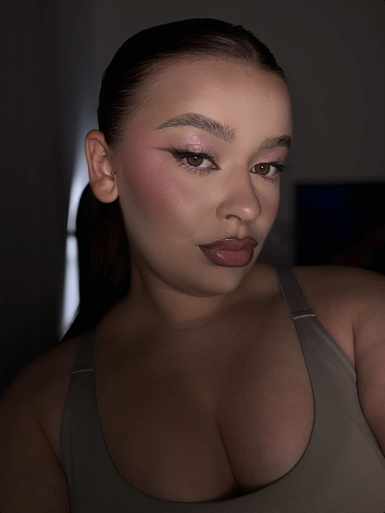 @Tanya  doar piesa asta o am în cap de când  am ascultat-o prima dată 😅 #madalinaardelean #madalinaardeleanmua #madalinaardeleanmakeup #madalinaardeleanbrows #makeup #transitionstutorial #transitionsounds #makeuptransition #pinklook #pinkmakeup #romania #diasporatiktok #machiaj #diaspora #velvetglowbrows 