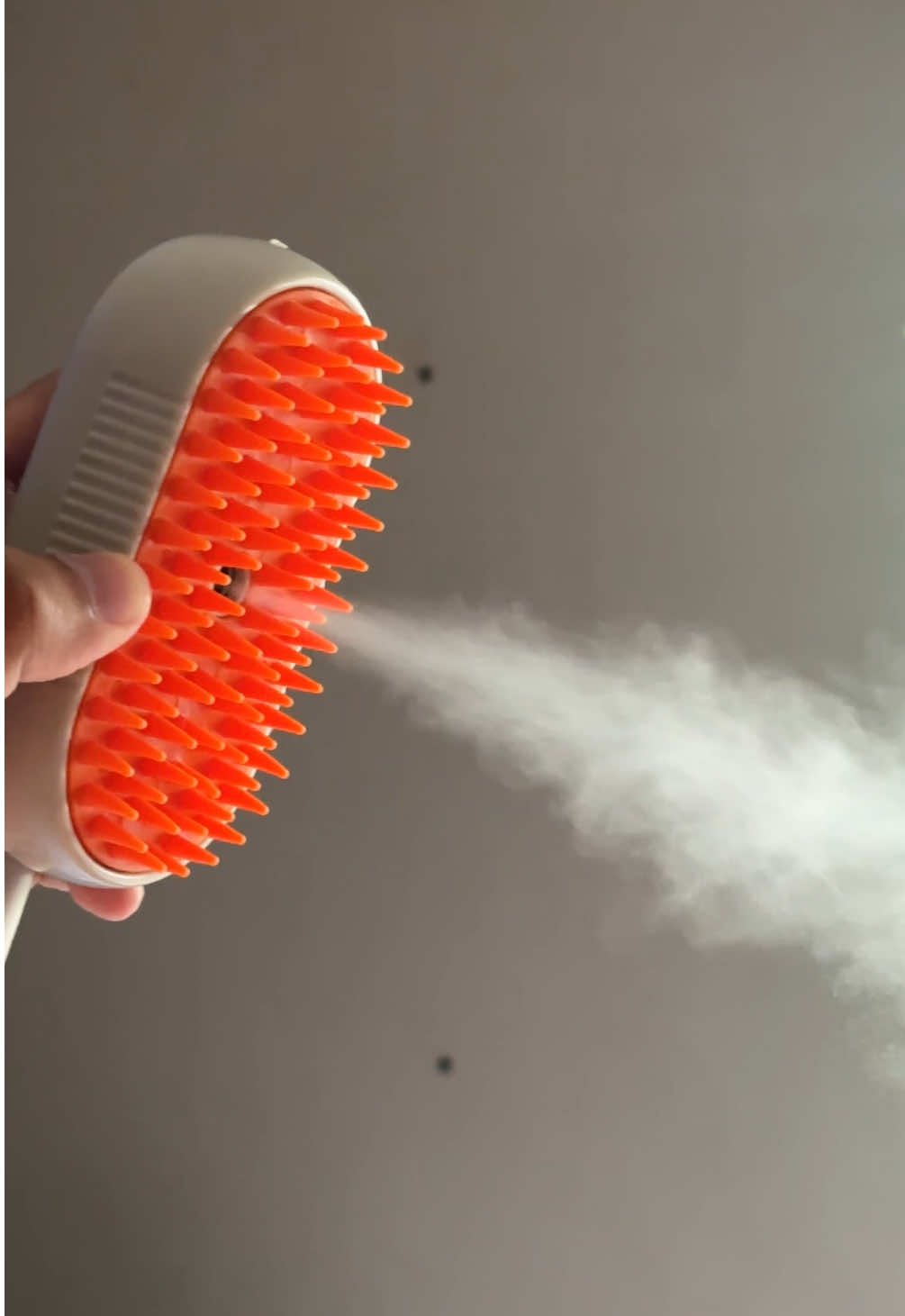 No more loose fur. Just happy cats. 🐱✨ Grab yours now. #CatBrush #petcaretips #catgroomer #cattoks #catsteambrush #tiktokshopcatfinds 