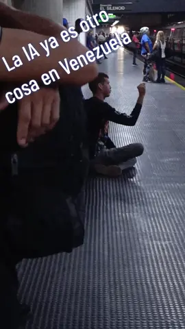 3/6/25 cosas que se ven en las estaciones del metro de antimano Ccs_Vzla  #IA #metrodecaracas #matematico 
