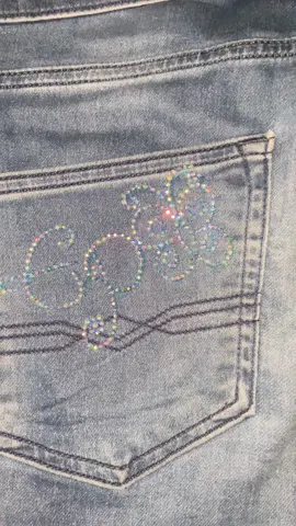 Decided to bling these jeans out 💕 #fashiontiktok #fashioninspo 