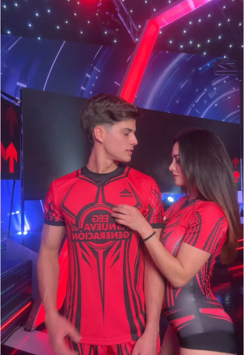 Bailamos bachata 😍 @Kevin Diaz @Rosangela Espinoza  #eeg2025 #eegversusdegeneraciones #estoesguerra #estoesguerraperutv #Viral #fyp #trend #kevindiaz #rosangelaespinoza #risa #humor #comedia #parati