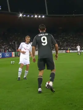 This is why the world fell in love with Ronaldo 🔥  #fyp #viral #football #cr7 #ronaldo #Soccer #skills #youngronaldo #goat #dribbling #beforethefame #talent #worldcup #explore #throwback #sportsedit #crazytalent #edit #trend 