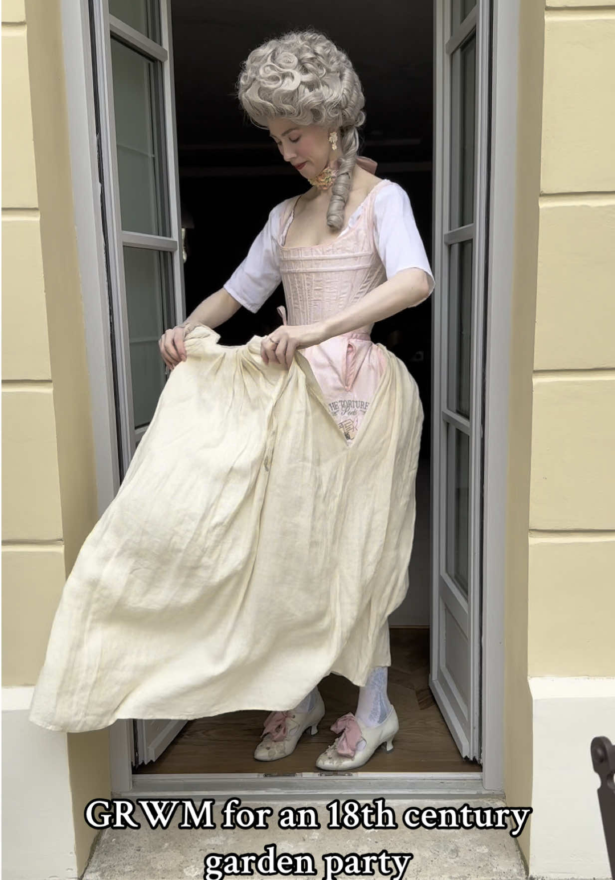 Would you prefer voice overs or just the video??? Can you sound off and let me know?? IG likes just audio and FB likes voiceovers but I can never tell with TT which is better? I made this costume last year and I loved this costume so so much that I decided to change my petticoat and wear it again this year. How many ties did you count here? 