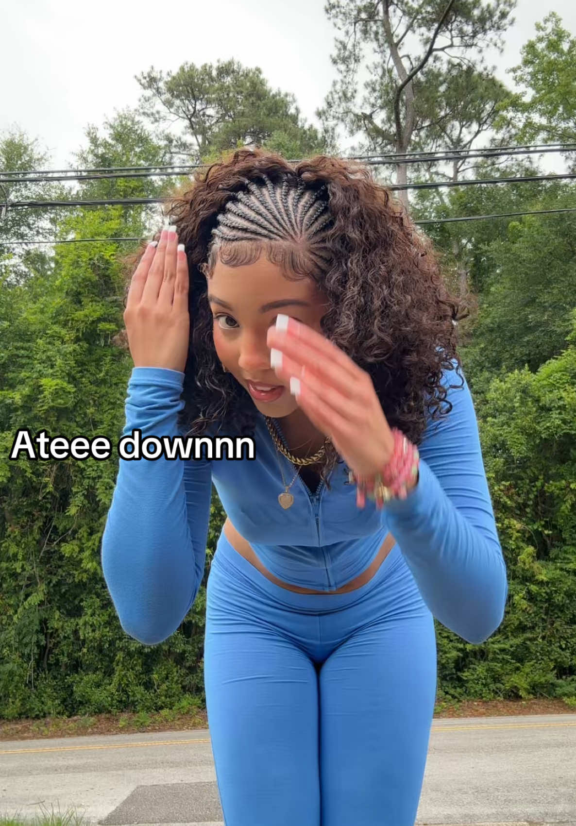 #jaydawayda #curlyhalfuphalfdownwithfrontbraids #halfbraidshalfcurly #braids #braidscurly #trend #explore 