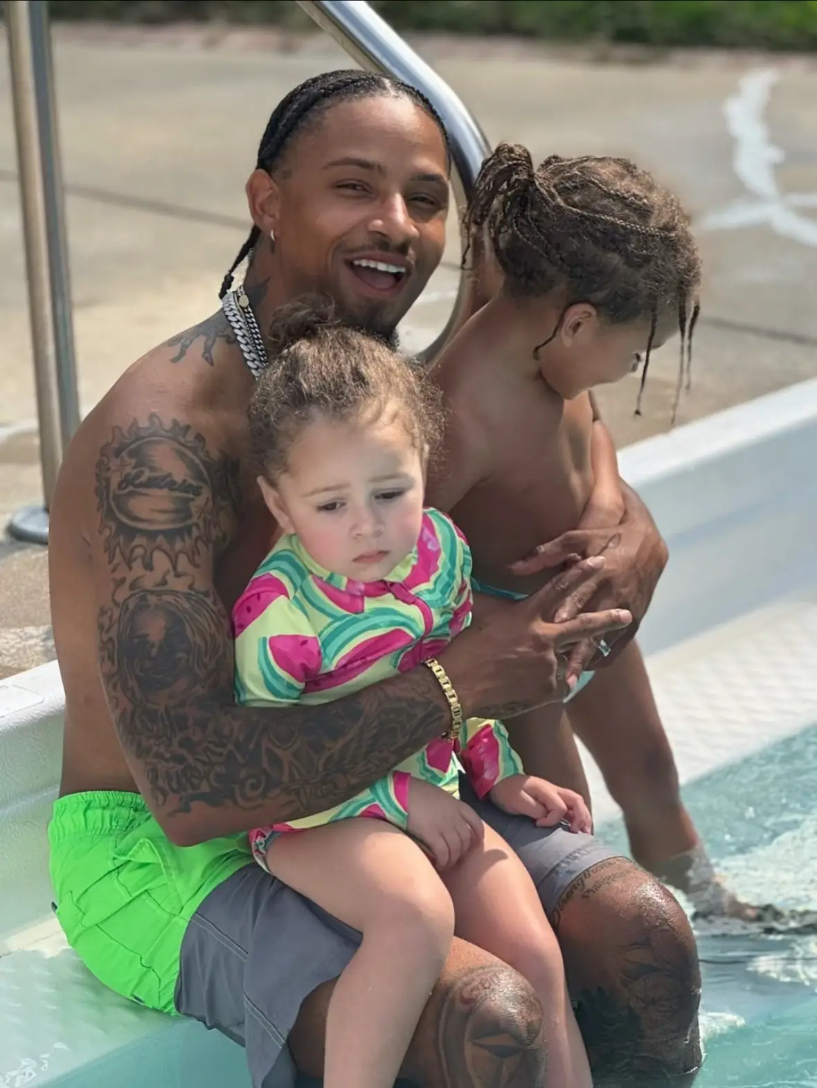 Poolside with my biggest blessings 💧❤️ Just a dad doing his best to create memories that’ll last forever. Family over everything. #DadLife #GirlDad #BoyDad #FamilyTime #PoolDayVibes #Blessed #OGBarber #FatherhoodMoments #SummerMemories #TikTokFamily #foryoupage #fyp 