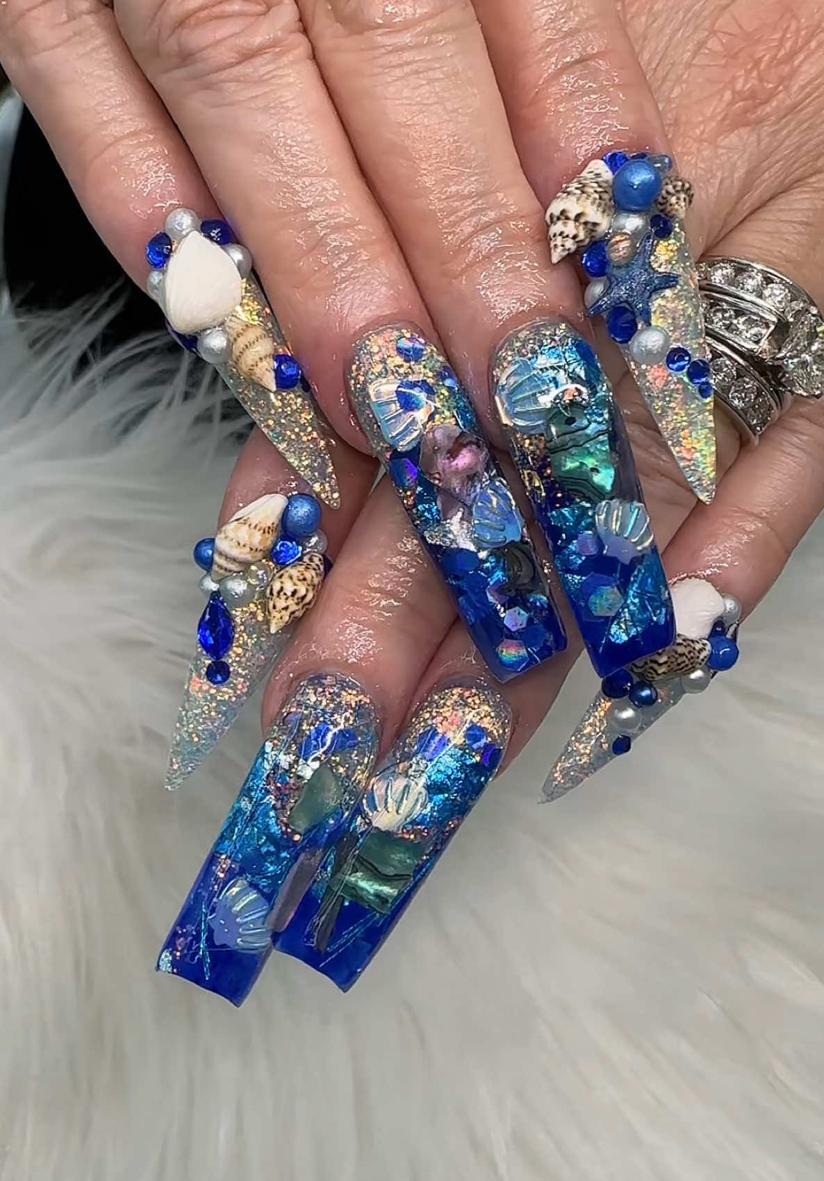 Beach nails #lovelymiminails 💙