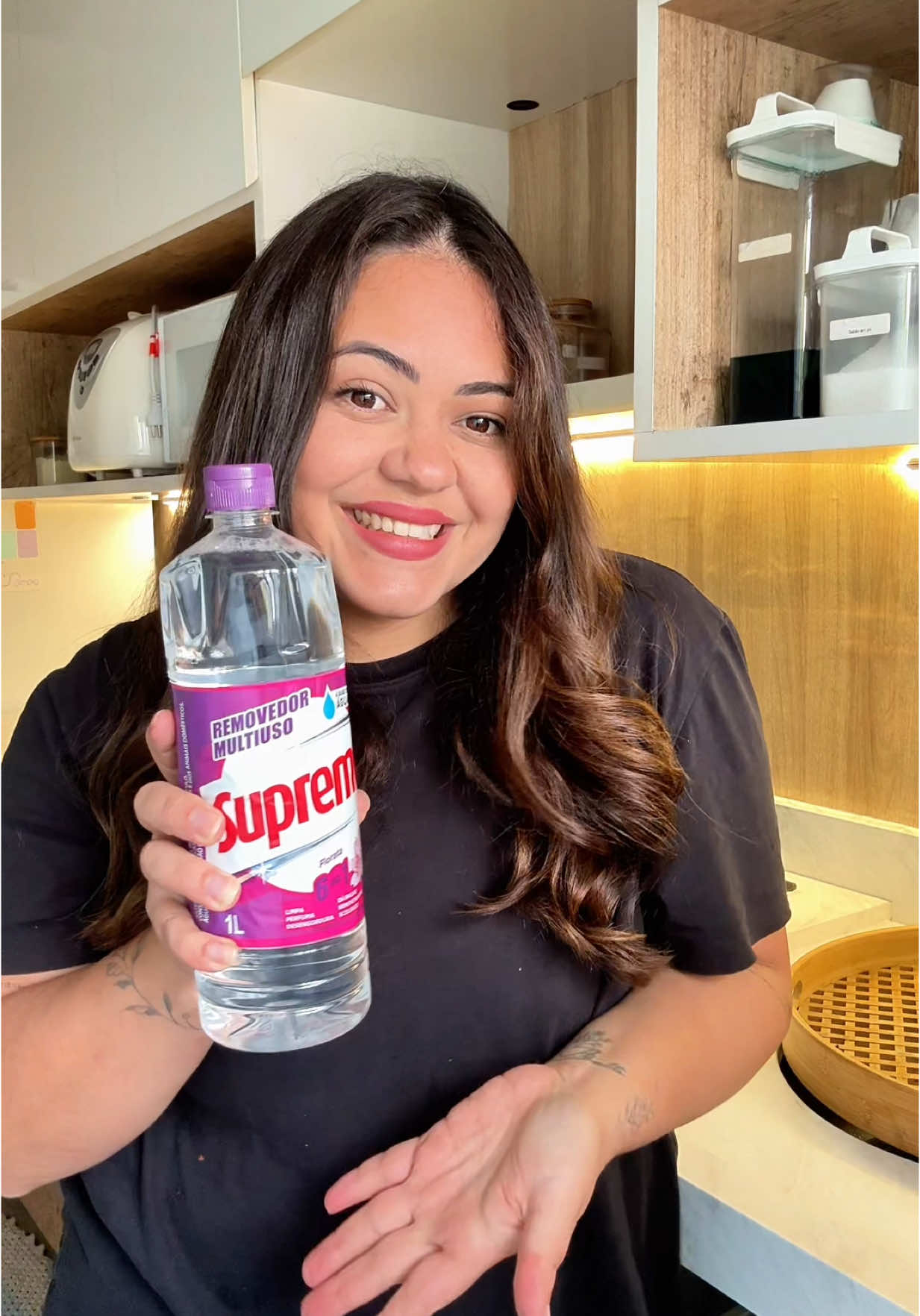 Produtos p/ “preguiçosas”! Aonde você pode usá-lo : •Box •Móveis •Piso  •Inox #dicasdelimpeza #achadinhosdashopee #comprinhasnashopee #acheinashopee #comprinhas #faxina 