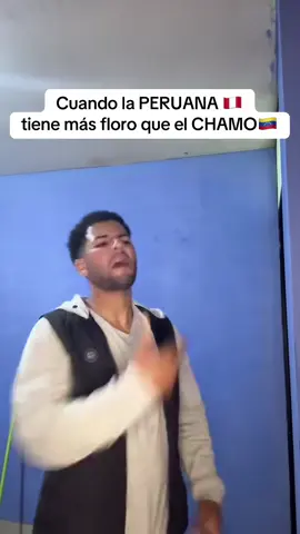 la Peruana 🇵🇪 tiene más floro que el chamo🇻🇪😅
