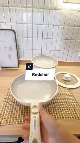 กระทะถอดด้ามได้ จากแบรนด์redchef ให้มา5ชิ้น งานสวยมาก #กระทะ #กระทะถอดด้ามได้ #กระทะถอดด้าม #กระทะredchef #redchef #redchefceramiccookware #tiktokshopmallบอกต่อ #มอลล์ดังคลิปปังรับทอง #tiktokshopครีเอเตอร์ #ttsmallletsgold #นายหน้าtiktokshop #แม่หนิงรีวิว #ชอบซื้อของเข้าบ้าน #ของใช้ในครัวเรือน 