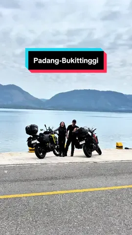 Touring ke Sumatera buatku itu once in a lifetime kind of experience 🥹 Bersyukur banget banget dikasih sehat, dikasih waktu, dikasih rejeki buat liat cantiknya Indonesia 🫶  Oli: @axsonlube.id (10W40) #touring #touringmotor #motoran #motovlogindonesia #ladybikersindonesia #suzuki #suzukivstrom #suzukivstrom250 #vstrom250 #suzukimotorcycle #suzukimotor #suzukiindonesia #jalanjalan #travelindonesia #travellingindonesia #modifmotor #modifikasi #modifikasimotor #helm #helmetloversindonesia #padang #bukittinggi #sitinjaulauik #batusangkar #danausingkarak 