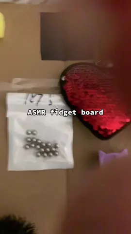 I’m back☺️ Anything and everything fidget board 🌟 #asmrsounds #badasmr #fidgetboard #triggerboard #lowqualityasmr #ASMR #asmrforsleep #sleep #relaxing 
