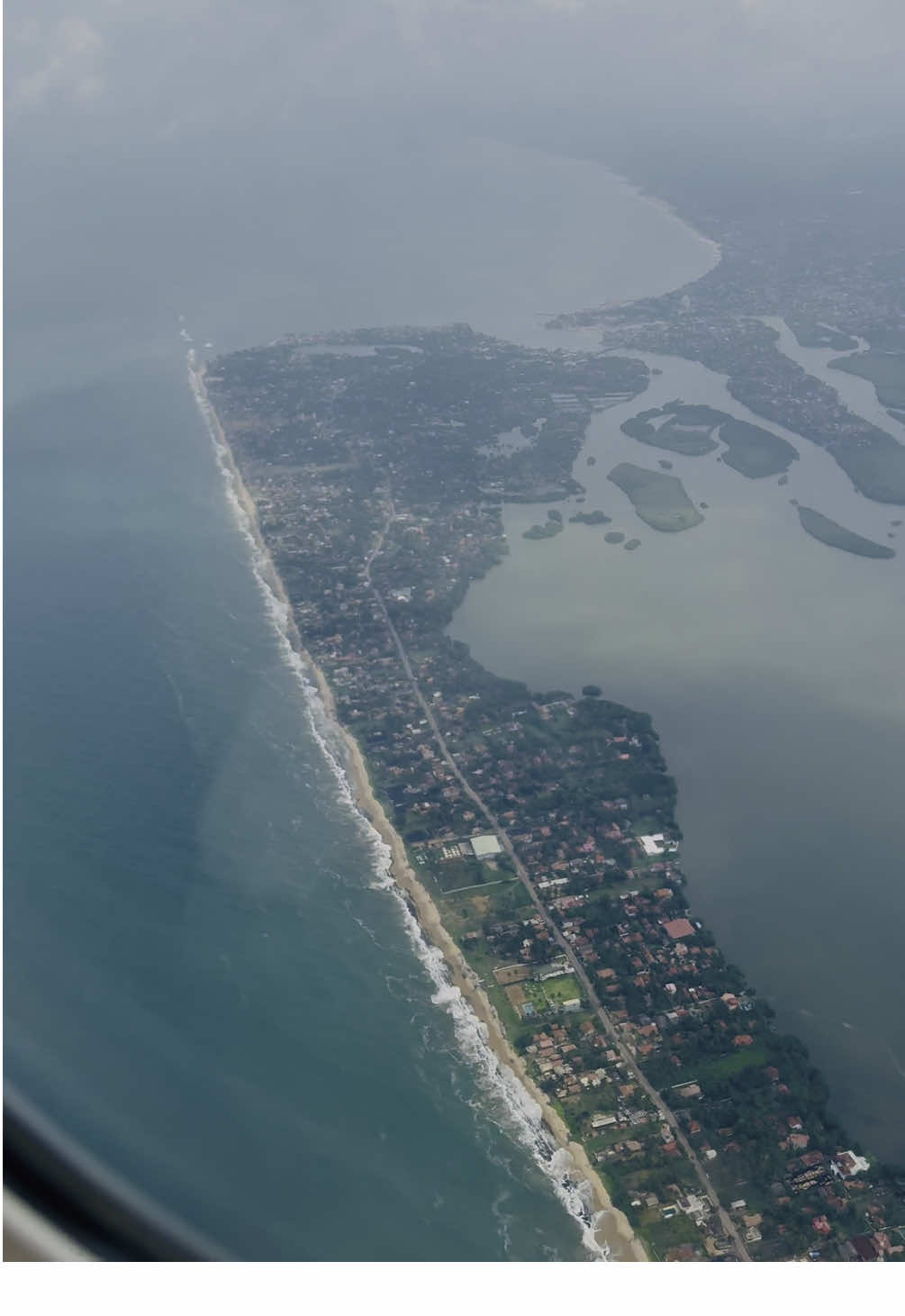 Best feeling✈️💙#piyu_official #srilankanairlines #flight #sky #view 