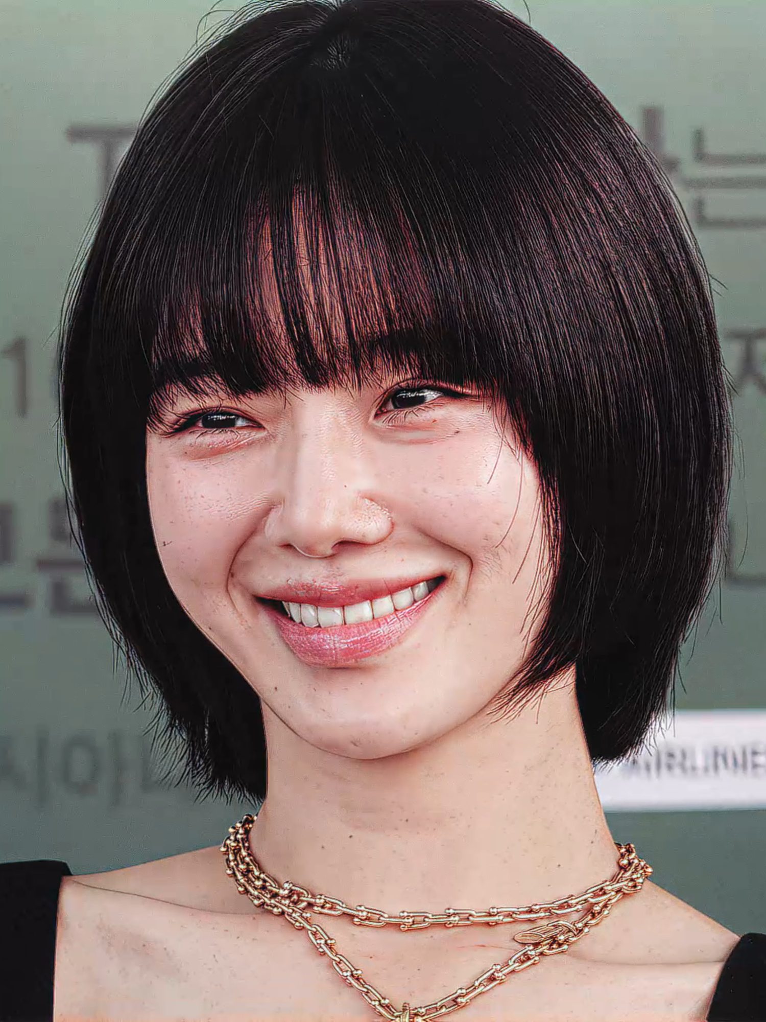 another day of mommy feeding us cute airport clips 🥰 ai lobe yuu so much @lavieenbluu  turb/halftone @_.sky.editz_  own coloring  #guard11 #squidgameseason2 #gyuyoungedit #parkgyuyoung #gyuyoung #gyuyoungpark #aftereffects #fypシ #aftereffectsedit #fyp