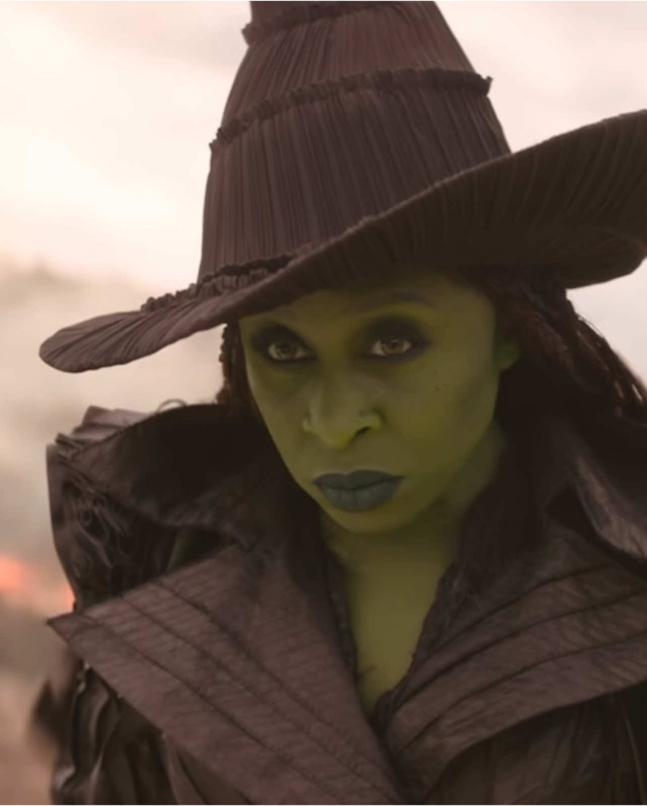 Who’s afraid of little old me? 🧹 #elphaba #wicked #wickedmovie #elphabathrop #elphabathroppedit #whosafraidoflittleoldme #taylorswift #wickedforgoodtrailer #wickedforgood 