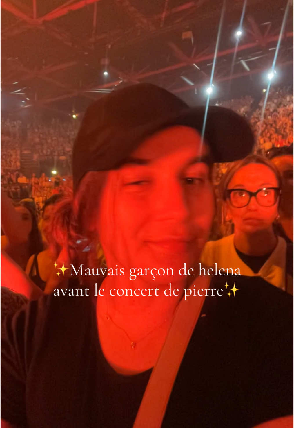 Héléna mes nous une dates à Pau stppp@Hélé @Pierre Garnier #foruyou #pourtoii #pau #zenithdepau #pierregarnier #musica #concert #staracademy #chanter #helenastaracademy #helena #mauvaisgarçon 