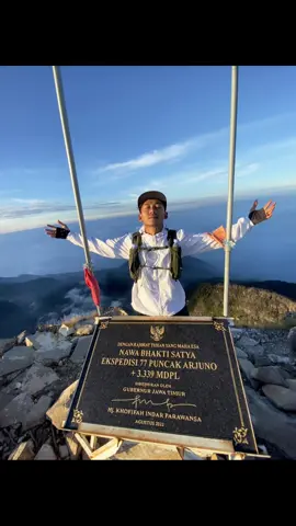 done 3 puncak, remidi kembar 2 #arjunowelirang #pendakigunung #arjuno3339mdpl #welirang3156mdpl ##pendakiindonesia #fomo #trailrunning 