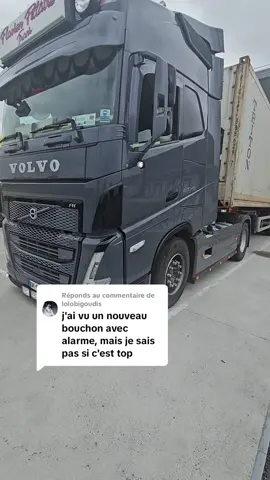 Réponse à @lolobigoudis les bouchons avec alarmes #routier #camion #truck #fly #pourtoi #volvo #vol 