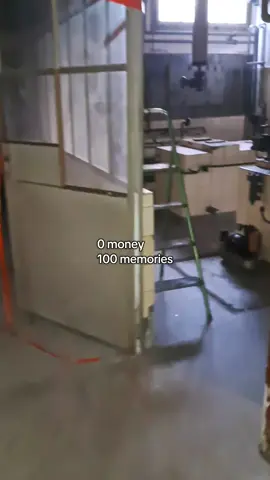 credits @Emvee #urbex_swzrt #viral #fyp #swissurbex 