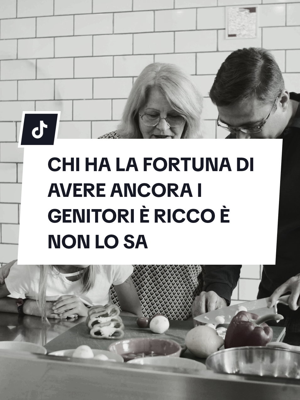 Chi ha la fortuna di avere ancora i genitori è ricco e non lo sa #vita #motivazione #psicologia #mentalità 