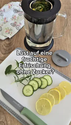 🥶 Sommer-Gamechanger! Aromatisiertes Wasser oder auch Tee, Kaffee, Eiskaffee in Style, aber nur solange der Vorrat reicht! Jetzt bei mir bestellen!👇 Besuche meinen Shop & sichere dir deine Kanne, Link in Bio! Stylisch trinken & erfrischt bleiben!    #coldbrewkaffee #sommerdrink #küchenliebe #coldbrewkaraffe #aromatisierteswasser #Teekanne #filterkanne #pamperedchefangebot #gesundundlecker #sommerdrink #KitchenHacks