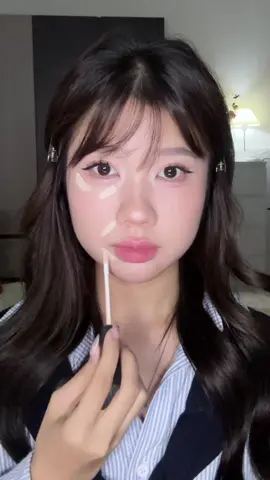 Cách cứu lớp nền xuống tone mà vẫn muốn đi chơi tiếp 😌 #thucphuonghinh #schannel #lunavn #concealer 