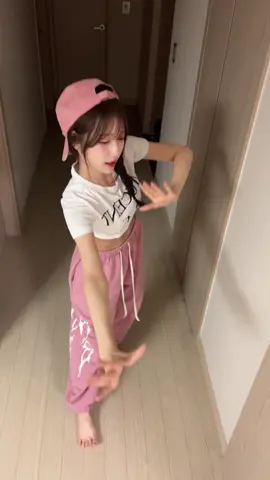 #학교를안갔어 학교를 안가면 어떡하니.