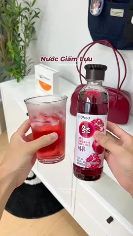 nước giấm lựu dễ uống chua chua , ngọt ngọt siu ngon lun mấy bà ✨🧏🏻‍♀️🏃🏻‍♀️‍➡️#nuocuongboduong #nuocgiamluu #unboxing #detox #reviewlamdep #nghile2009 #phachedouong #chamsocda #muataitiktok #viral 