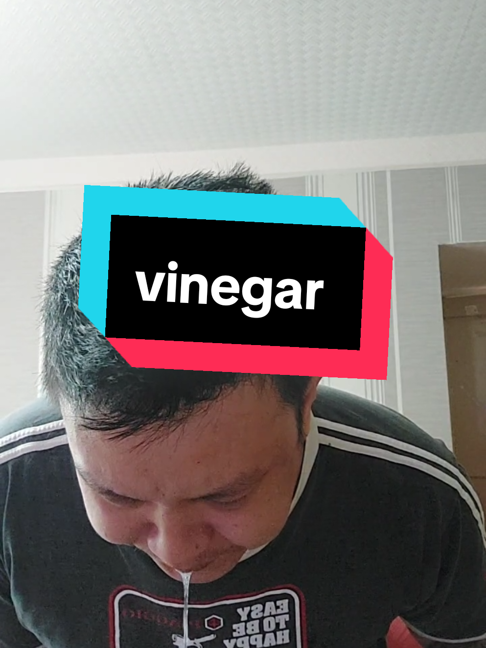 Downing 3 pints of vinegar #fyp #challenge #sick #vinegar 