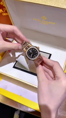 Vỏ vàng hồng sang lắm luôn ạ chỉ 2 củ có xứng đáng k chị em??#xuhuongtiktok #xuhuong #donghodep #donghonu #nghiendongho #fyp #dongho 