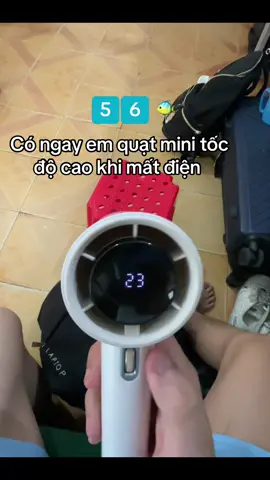 Quạt mini cầm tay tốc độ cao #tiktokshop #quatmini 