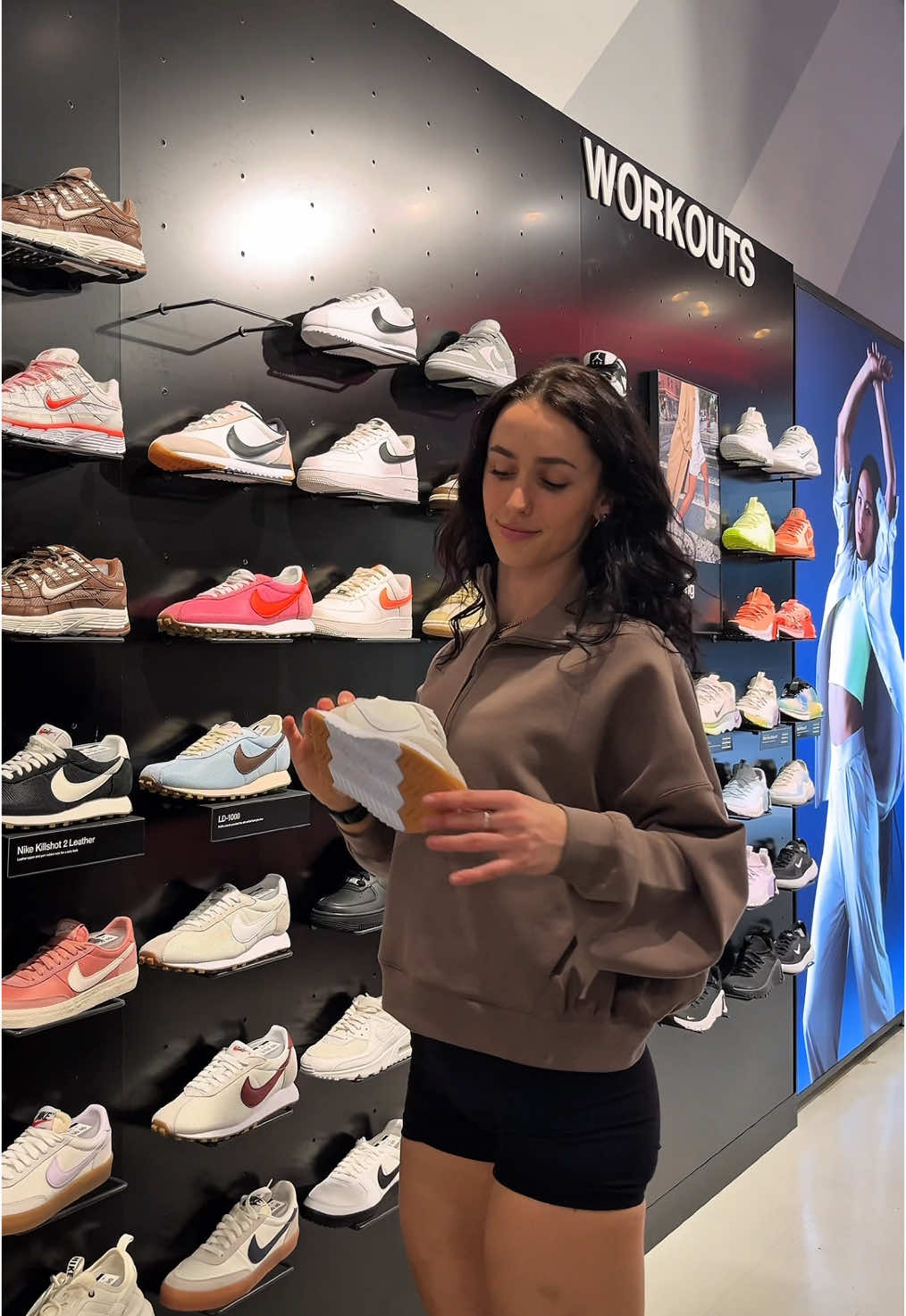 I spent the morning refreshing my winter gym wardrobe at the Nike store on George Street. I had so much fun choosing from their range of clothing and footwear for both in and outside of the gym. I walked out with so much motivation for my training days as well as outfits to keep me in an active mindset during my recovery and rest days. Shop my looks instore or online @Nike #TeamNike #ad