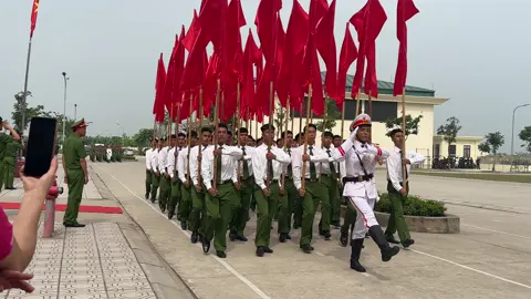 Bế giảng #c10vantaothuongtin 5-6