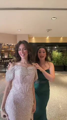 👯‍♀️💗 @fk  #fyp #fypシ゚ #2025 #trendingsound #viral #viralvideo #viraltiktok #trending #weddingtiktok #trendingsong #cousin #cousingoals #twins 