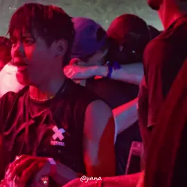 Offroad là cái xương sườn bị thất lạc của Daou =)) nên ảnh lúc nào cũng ôm như kiểu muốn nhét ẻm vô người í #daouoffroad #ต้าห์อู๋ออฟโรด #daou #offroadktp #oueiija #totogaback #ต้าห์อู๋ #ออฟโรด #thewickedgameseries 