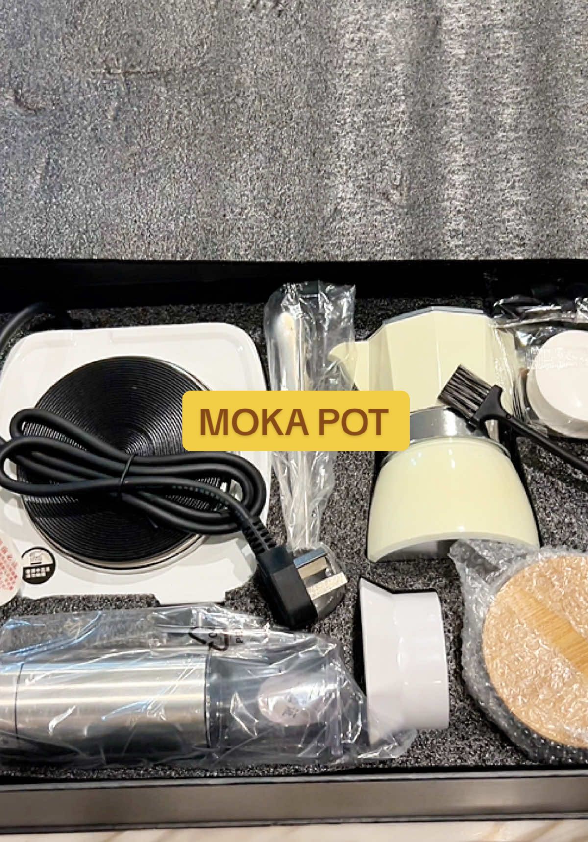 Moka pot set. #mokapot  #mokapotset #coffeemaker  #beginner  #CapCut 