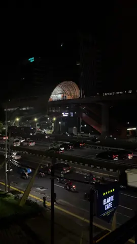 it feels like.. #jakarta #citylights 