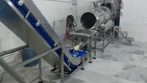 14 heads weighing 20~2000g Vertical packaging system machine For mozzarella cheese. Syria 🇸🇾