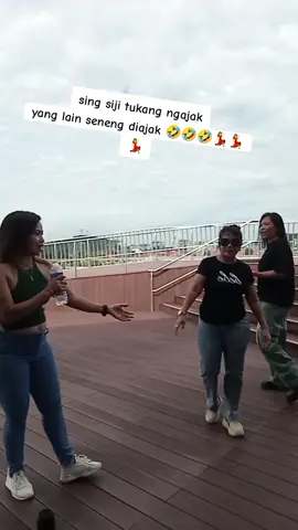 cen penak due konco sing iso diajak ngedan bareng 🤣🤣🤣🤣