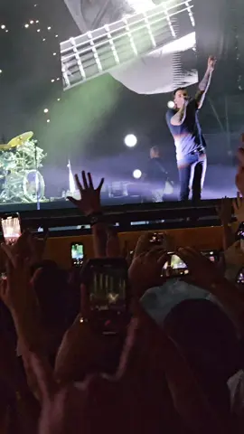 Message from M.Shadows - So far away A7X  live performance lifepark İstanbul #avengedsevenfold #lifeparkistanbul #a7x #sofaraway #rock #liveperformance 