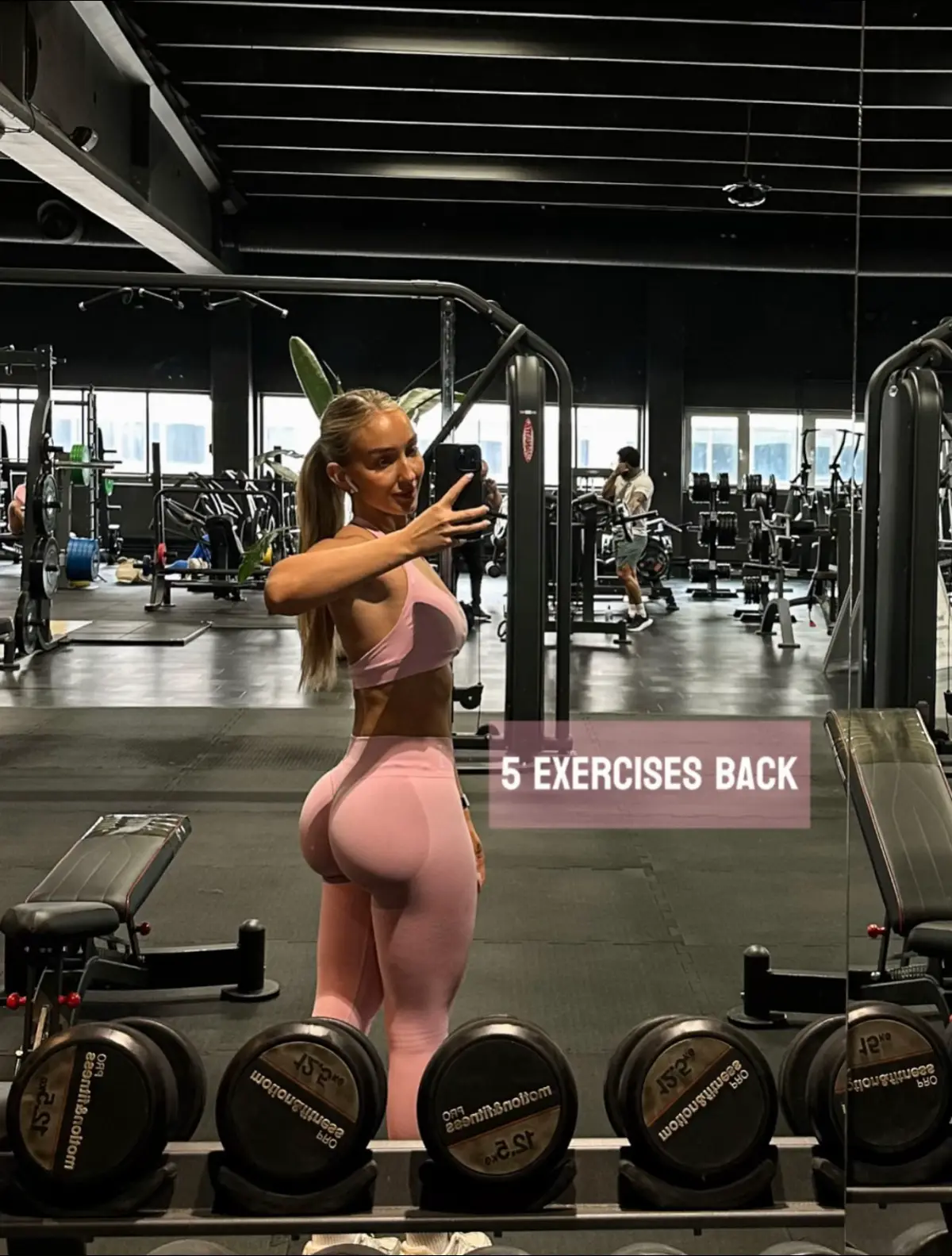 Thought to try it this way- Upper body workout!! Don’t skip back day🤍 outfit from @DFYNE cd FELI ✨