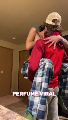 Perfume viral #viral #women #🔥🔥🔥 #perfumetiktok #datenightideas #🥵🔥 #cologne #men 