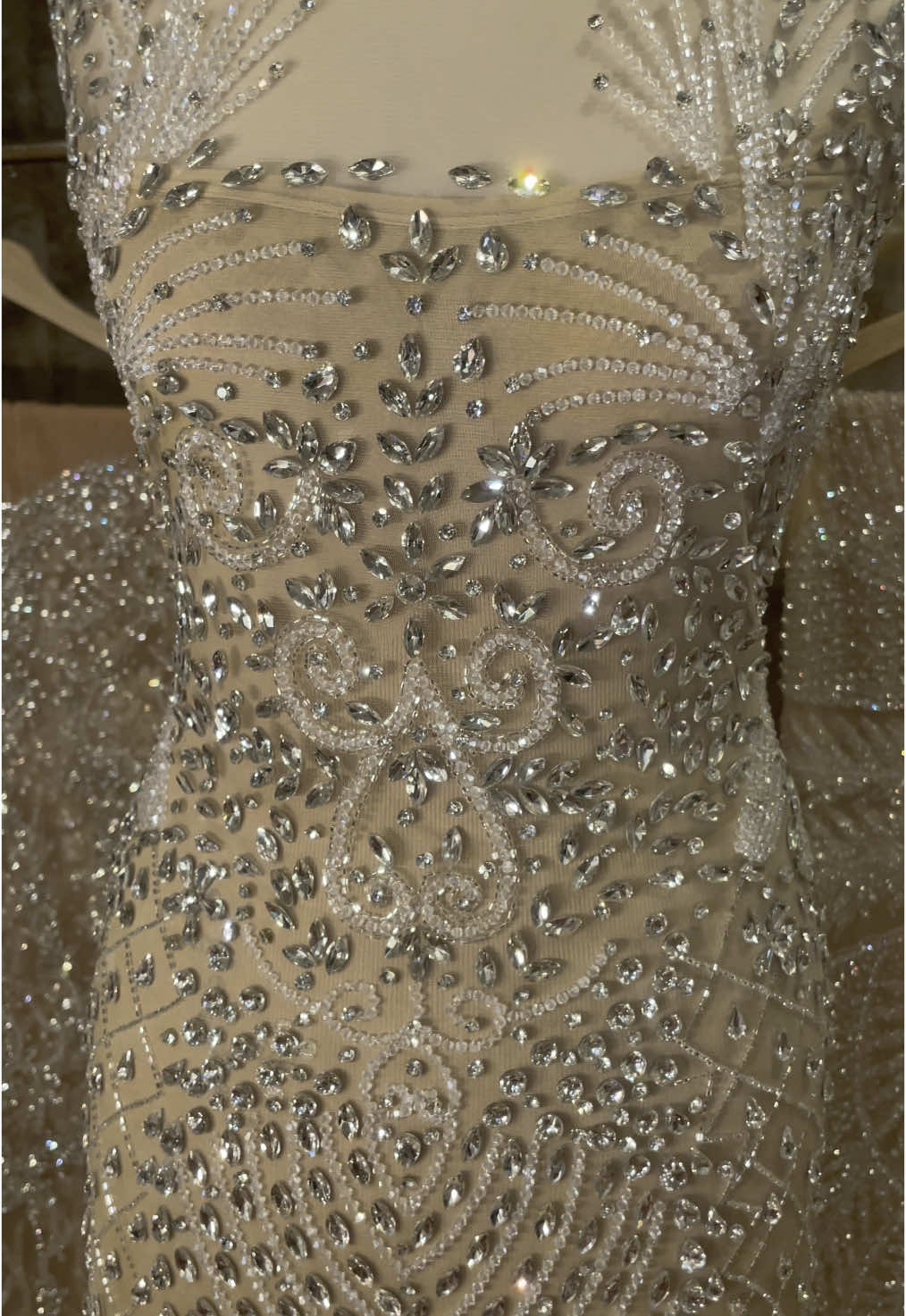 Novedades! ✨🔥 #ForYou #FYP #BodasEspaña #VestidodeNovia #invitada #Bodas2025 #TelasBonitas #VestidodeBoda #Spain #Portugal #France #Italy #BodaGitana #BodasGitanas #Tessuti #TessutiAltaModa  #ParaTi #BodasEspaña #Tejido #Hautecouture #BridalCouture #Trajesdeboda #certamen #eventos #atelier #runwayfashion #españa #canarias #barcelona #mallorca #madrid #bilbao #cadiz #malaga #valencia #santander #valladolid #sevilla