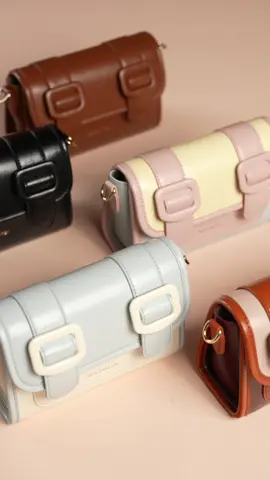 🌟 Tiny but mighty! BOSTANTEN NEW ARRIVAL-crossbody fits all your essentials & turns heads on campus！#Bostanten #TrendyAccessory #studentlife #crossbodybag #shoulderbag #collegebag #tiktokshopbon66angbday 