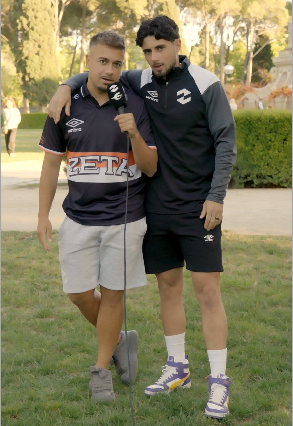 📸 ¿Reconoces a estas leyendas? @Ibercaja, @xoanramos y @gomeznawer te retan a comprobar cuántos jugadores de fútbol míticos conoces 🔥. 👉  3 fallos y OUT.