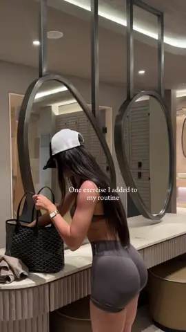 #hourglassbody #hourglassworkout #abs 