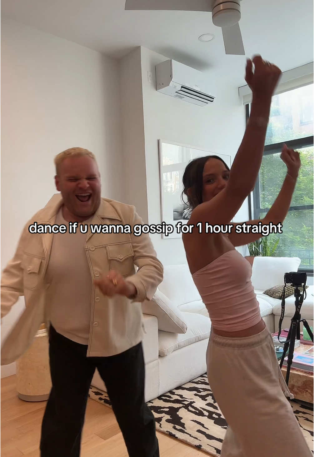 Justin Bieber, runner girl, losing brand deals… @bran_flakezz is BACK💓💓💓